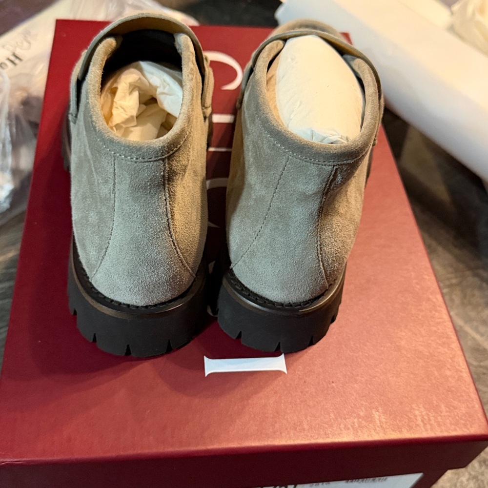 Rare 2024 model Women Suede Ankle Boots with Horsebit - Picture 6 of 7